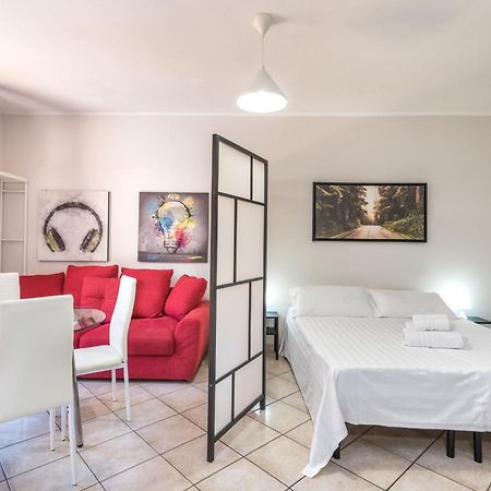 Travelershome Ciampino Suite Exterior photo