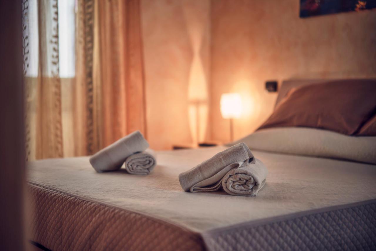 Travelershome Ciampino Suite Exterior photo