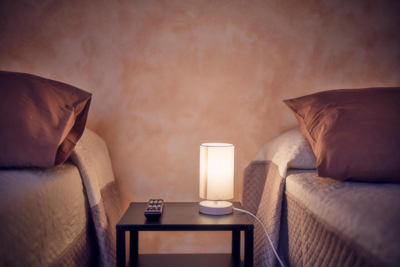 Travelershome Ciampino Suite Exterior photo