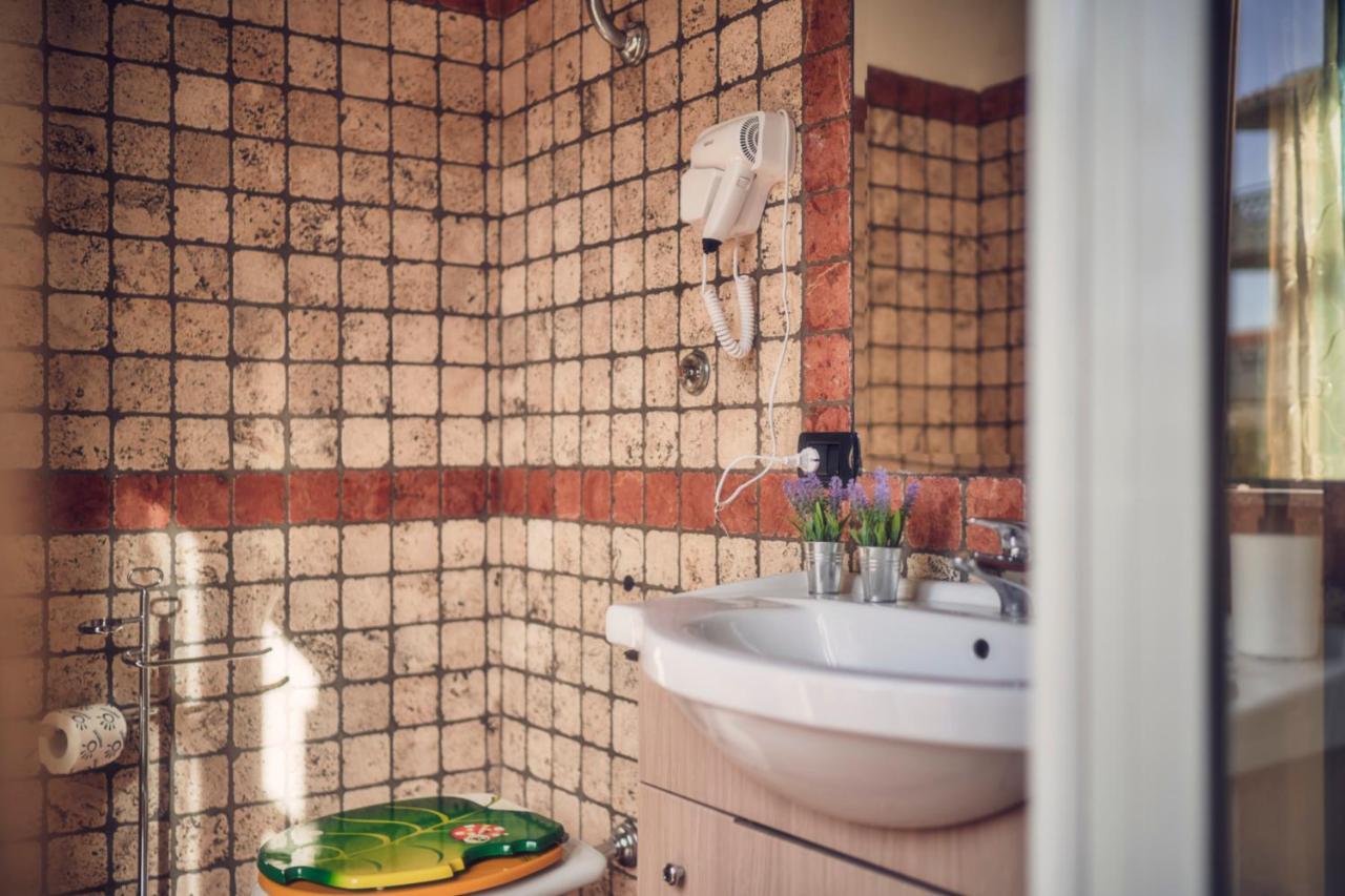 Travelershome Ciampino Suite Exterior photo