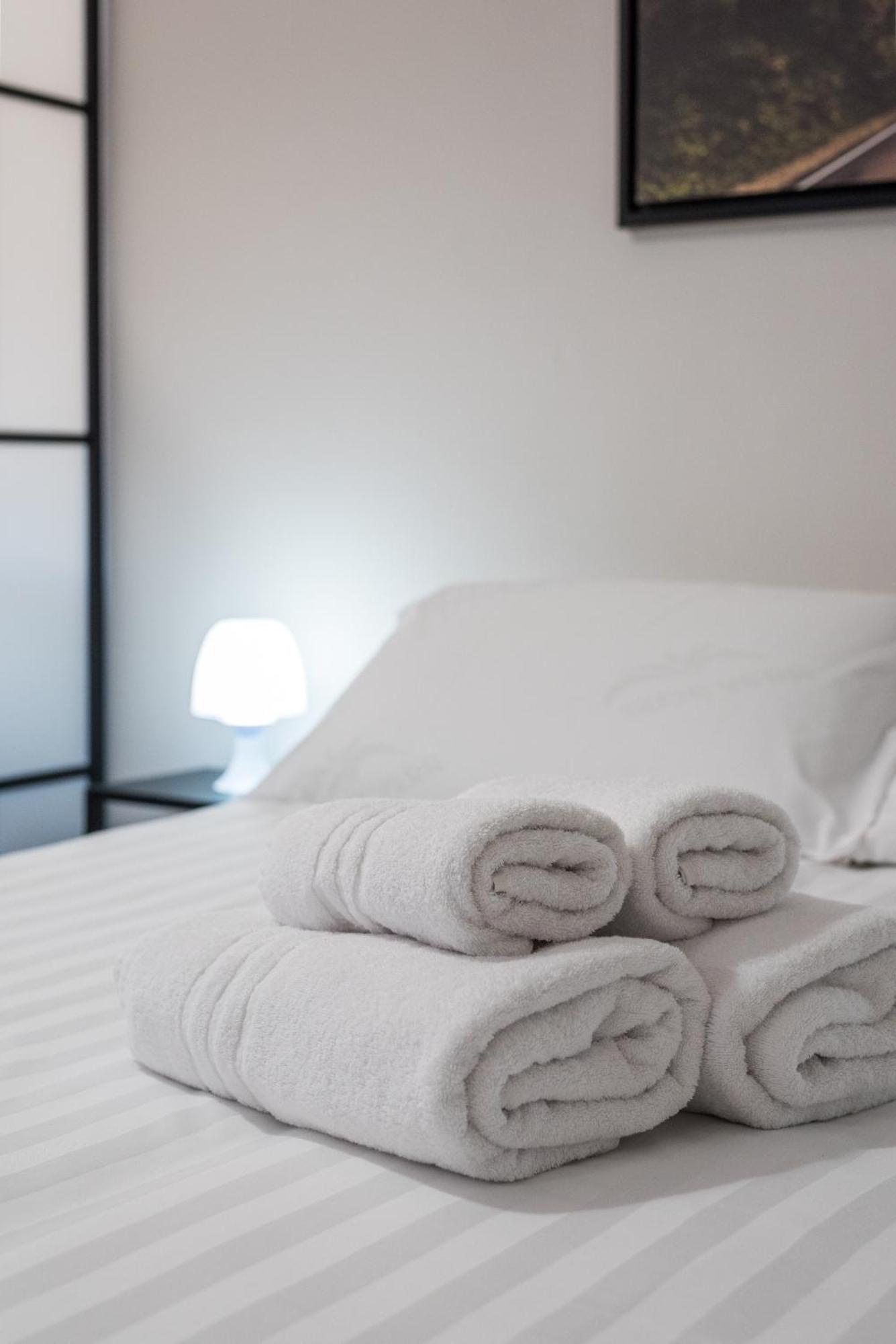 Travelershome Ciampino Suite Exterior photo